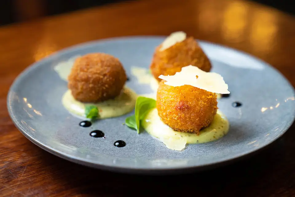 1879 Bistro – West Armidale NSW (photo 4)