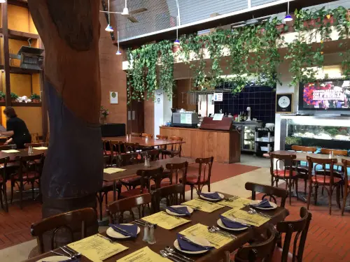 Cafe Mazz – Pemberton WA (photo 2)