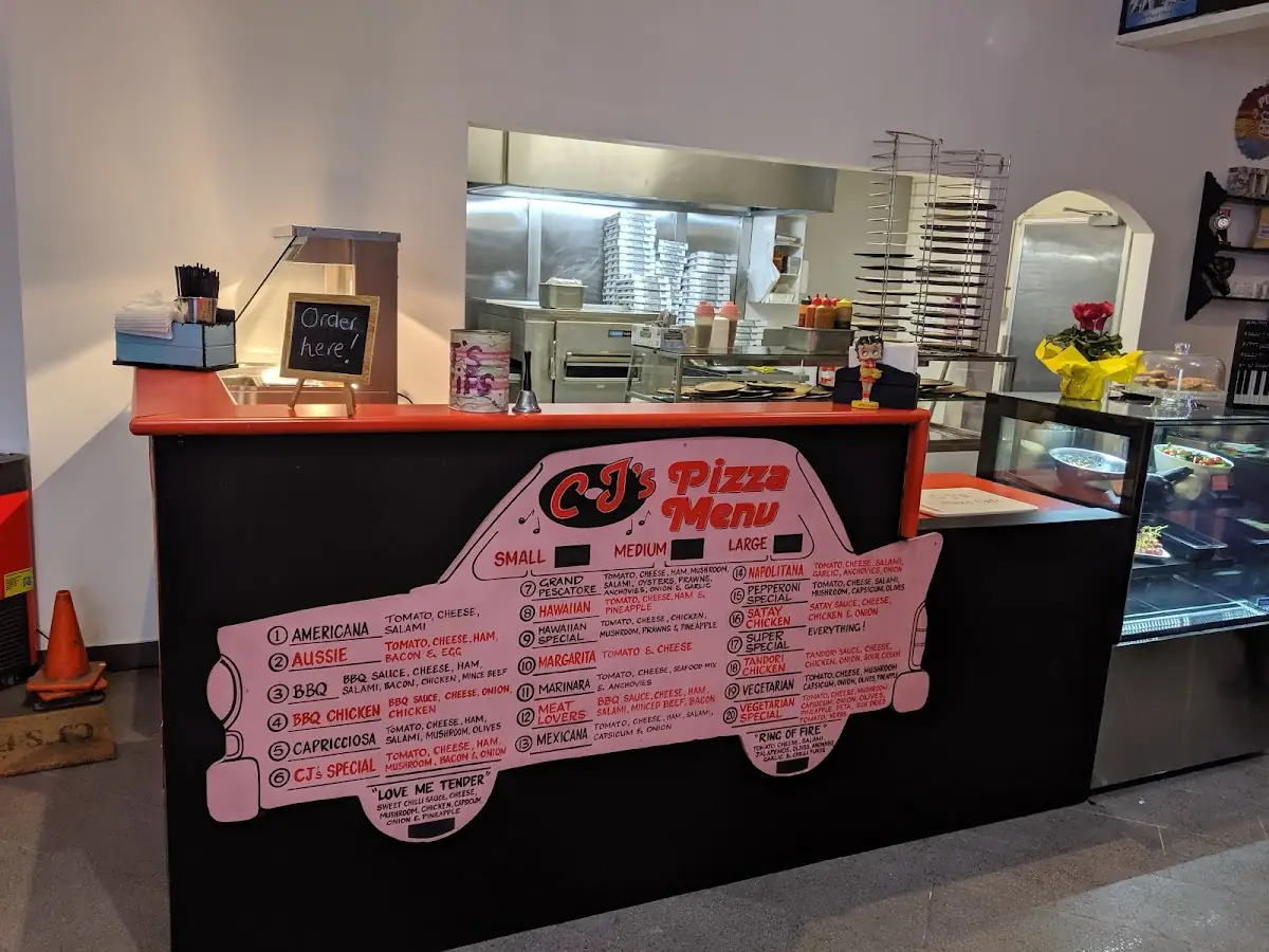 CJ's Pizza Cafe – 3463 Warburton Highway, Warburton, VIC