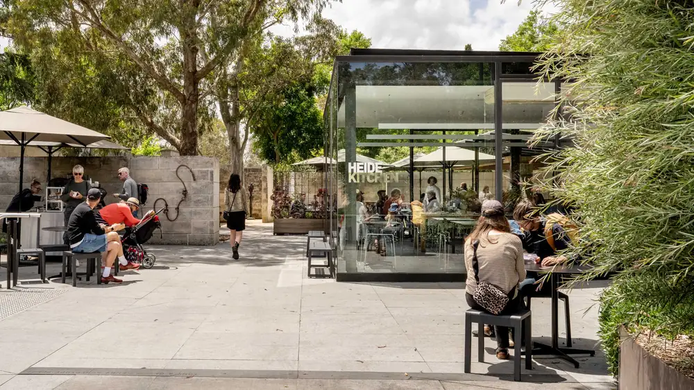 Heide Kitchen – Bulleen VIC (photo 2)