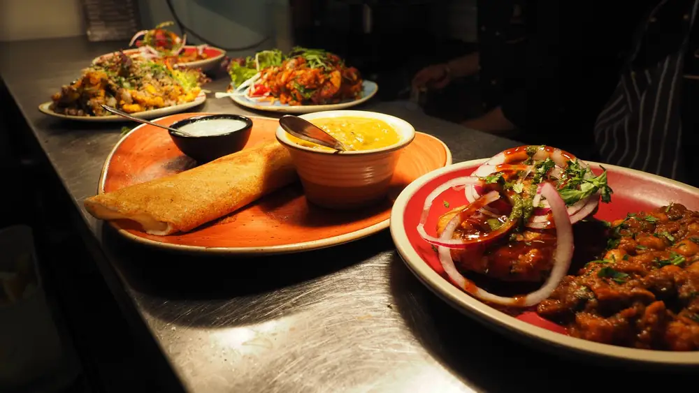 Lara Indian Restaurant – Lara VIC (photo 2)