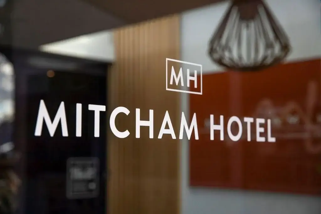 Mitcham Hotel – 556 Whitehorse Road, Mitcham