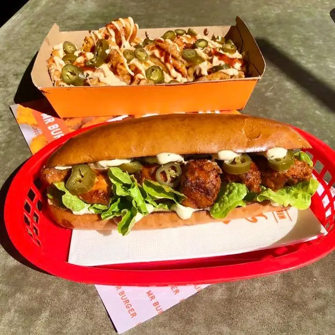 Mr Burger – 1 Bayfield Street, Rosny Park