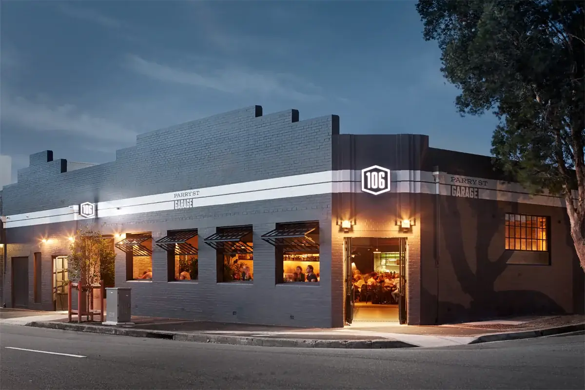 Parry St Garage – 106 Parry Street, Cooks Hill, NSW