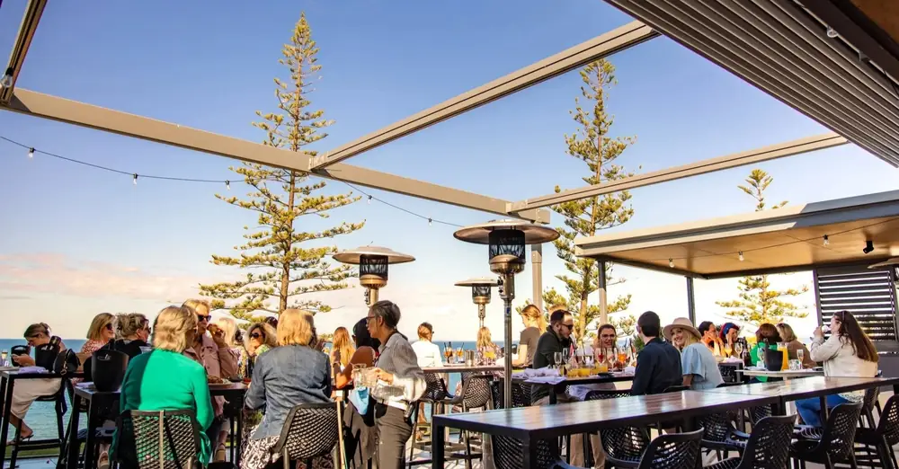 Sunny's Margate Beach – 1 McCulloch Avenue, Margate