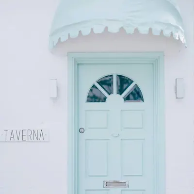 Taverna logo