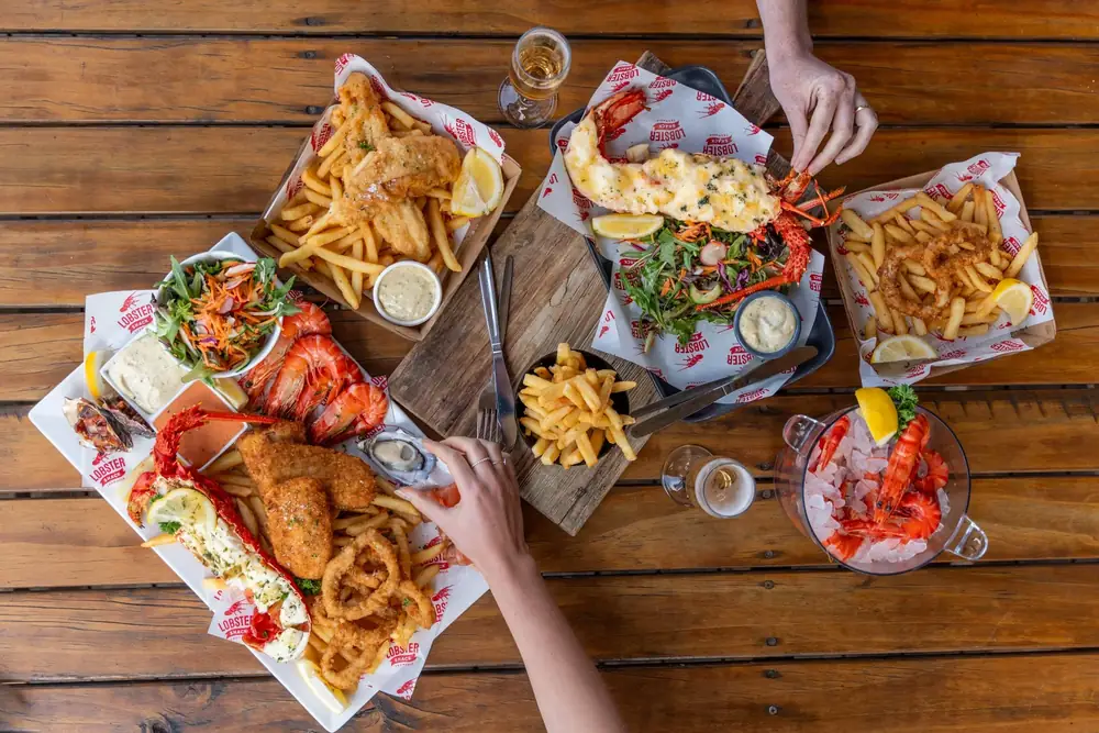 The Lobster Shack – Bicheno TAS (photo 2)