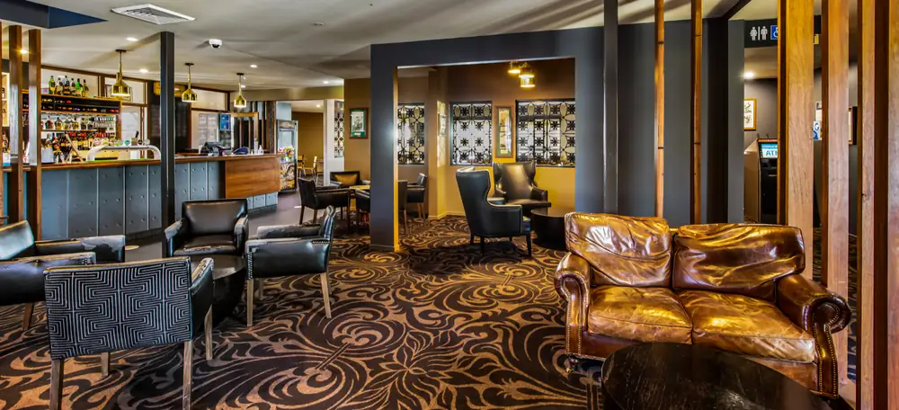 The Phoenix – Gympie QLD (photo 4)