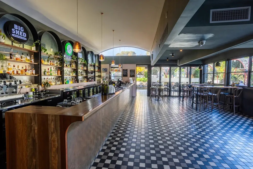 Tower Hotel – Magill SA (photo 4)