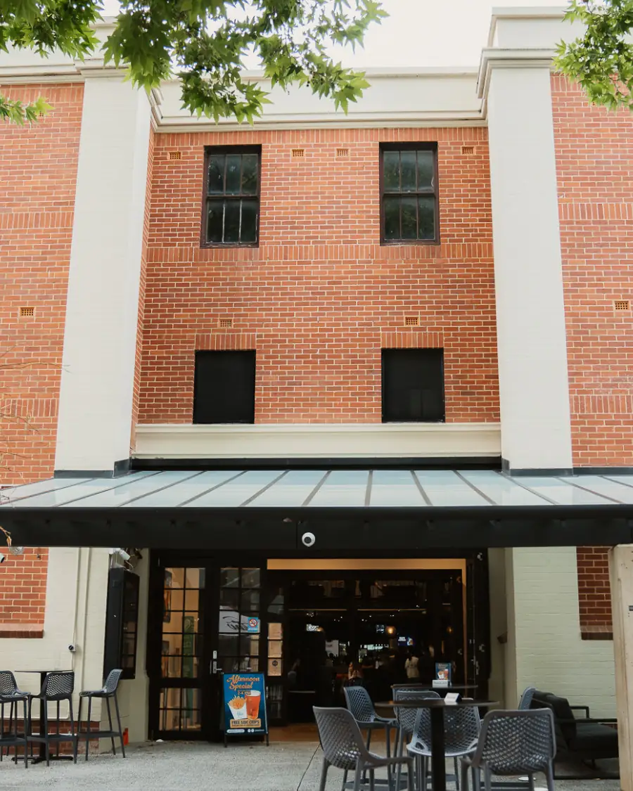 UWA Tavern – Crawley WA (photo 2)