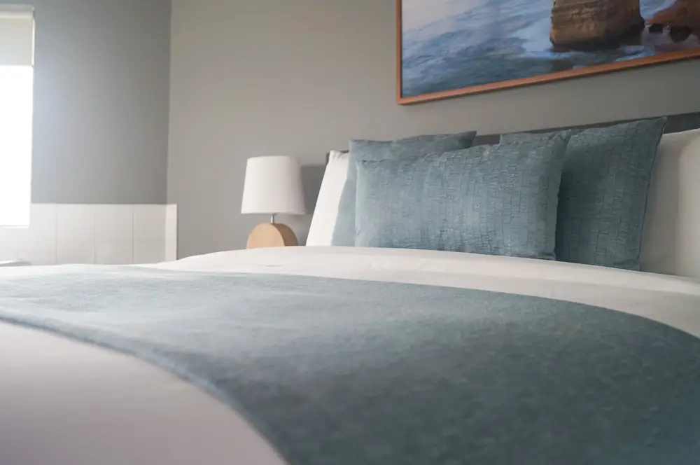 Waves – 29 Lord Street, Port Campbell