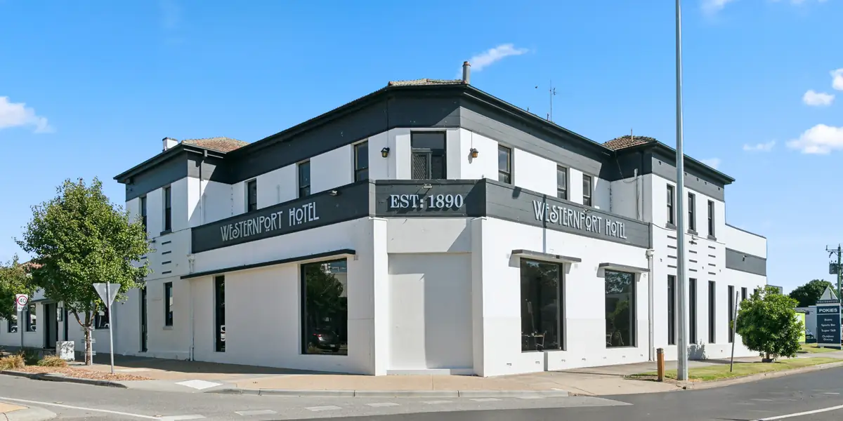 Westernport Hotel – 16 High Street, Hastings